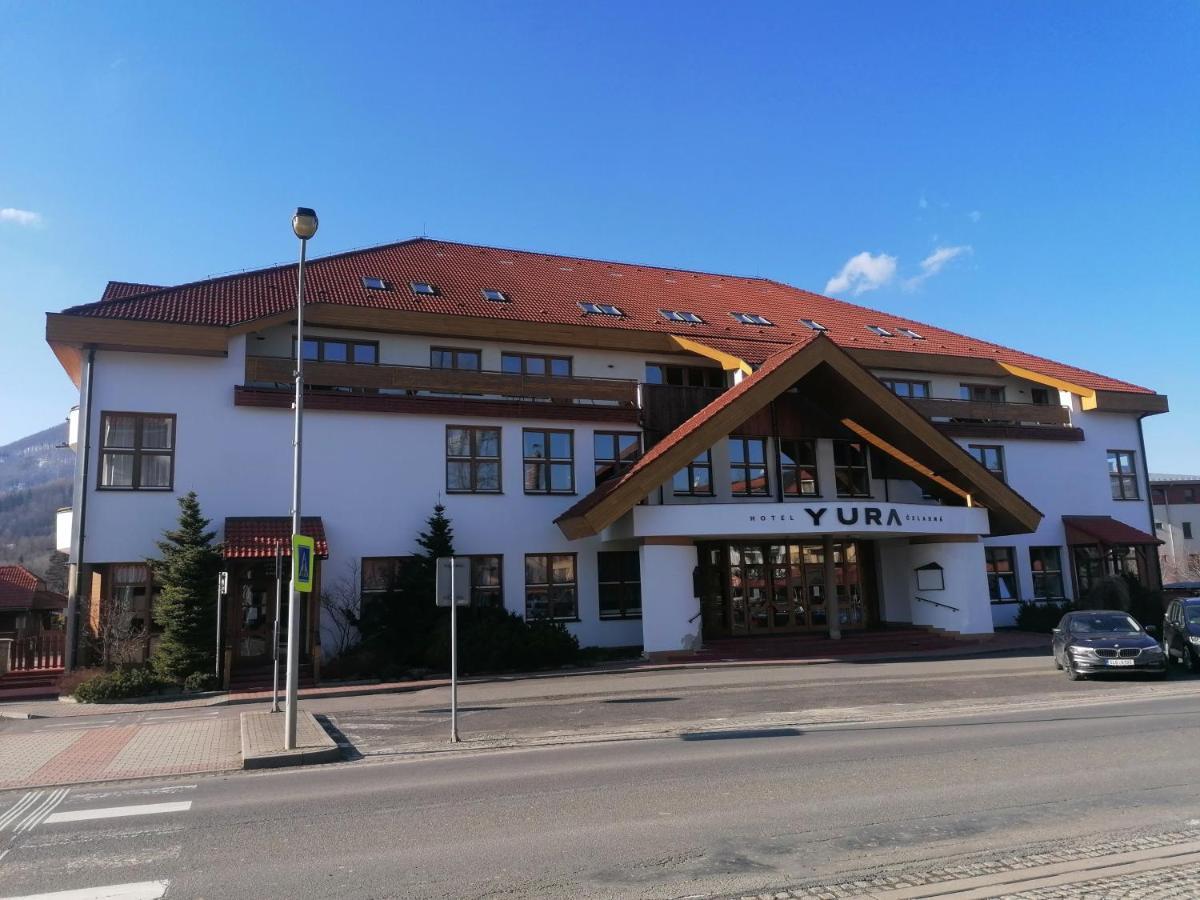 Yura Hotel Celadna Bazen A Sauny Zdarma Exterior photo